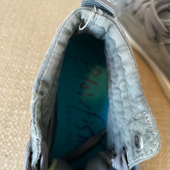 ⭐️SALE⭐️ Blowfish - High Top Sneakers - Picture 7 of 7